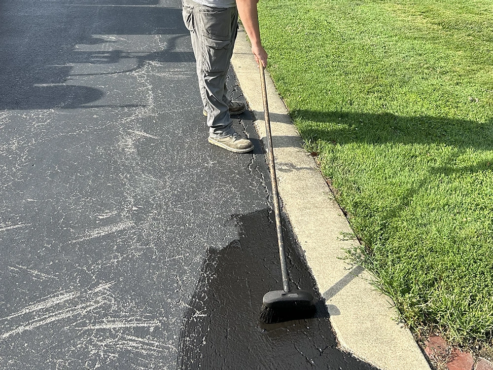 sealcoating asphalt